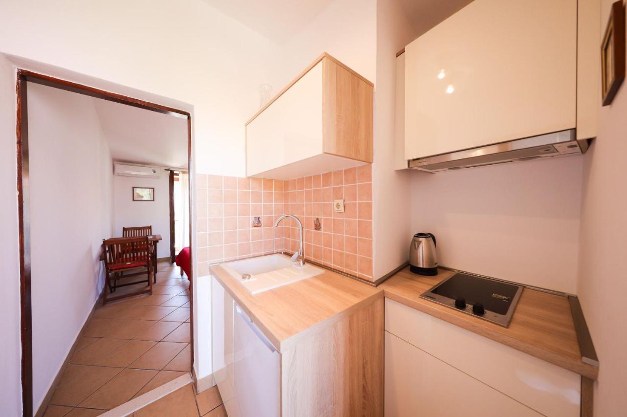 Apartmani Vesna Бибинє Екстер'єр фото